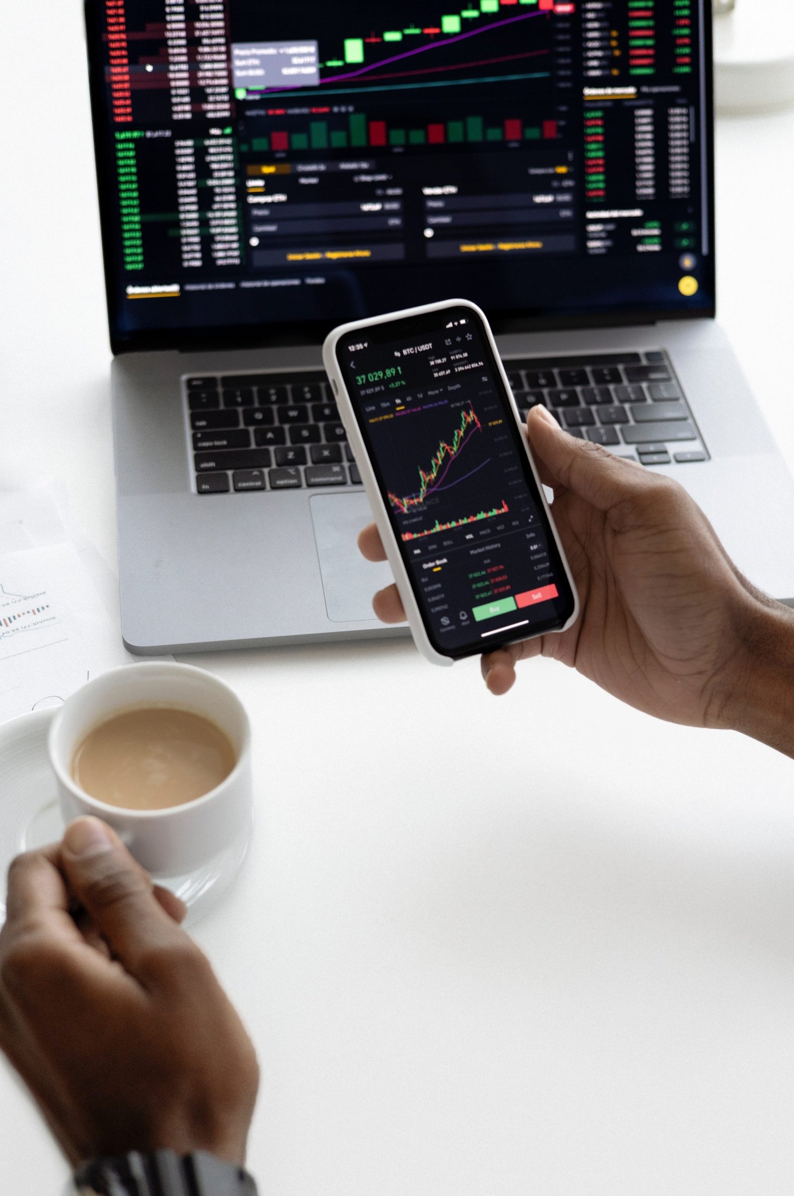 découvrez le trading révolutionnaire : une approche innovante qui transforme votre façon d'investir. apprenez les stratégies avant-gardistes et les outils modernes qui vous aideront à maximiser vos gains tout en minimisant les risques. rejoignez la nouvelle ère du trading dès aujourd'hui !